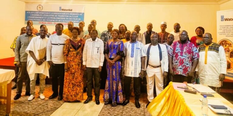 Burkina : WaterAid Burkina documente des députés de l’ALT sur les défis du Wash 1