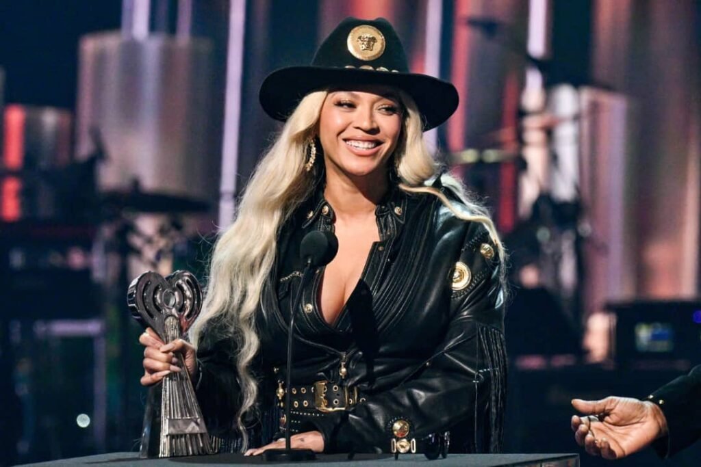 Billboard 200 : Beyoncé en tête du classement 2