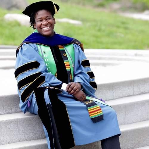 Oluwami Dosunmu-Ogunbi : Première femme noire titulaire d’un doctorat en robotique du Michigan 2