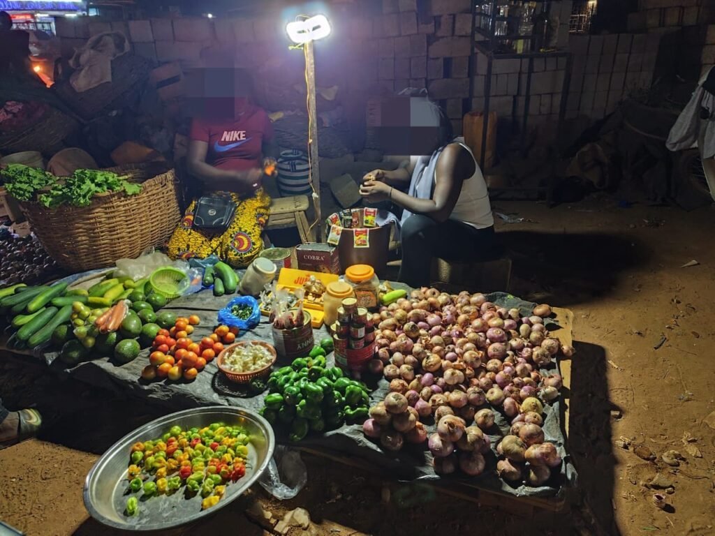 Marchés nocturnes : Ces vendeuses de condiments qui n'attendent que le couchée du soleil 2