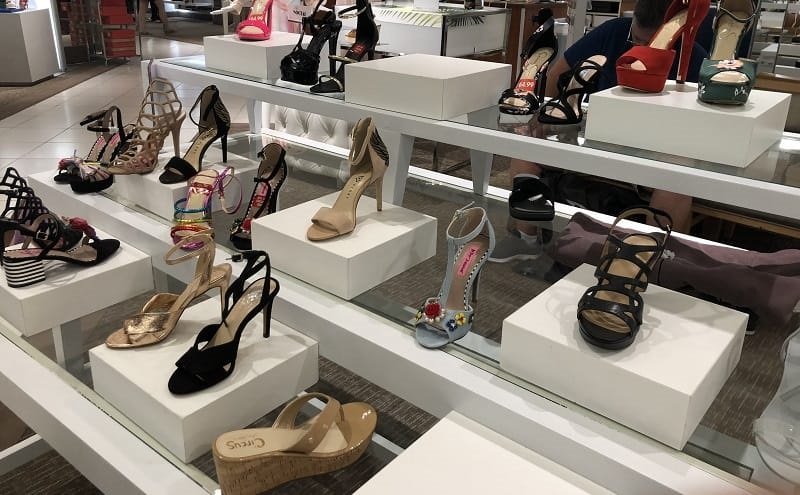 Les femmes et les chaussures : Un achat mensuel souvent inutilisé 4