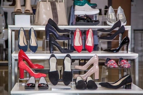 Les femmes et les chaussures : Un achat mensuel souvent inutilisé 1