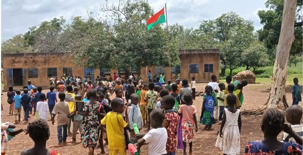 Burkina/ Education : Près de 490 000 élèves reprennent le chemin de l’école 3