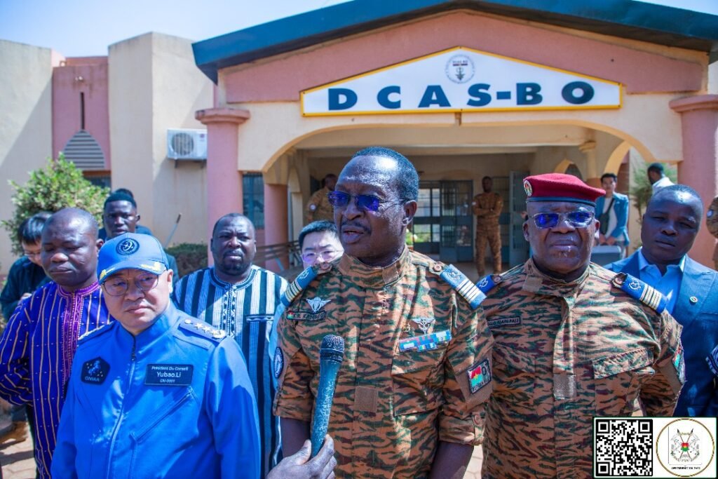 Soutien aux veuves et orphelins : Le conseiller du Président du Faso aux côtés des familles des militaires tombés 5