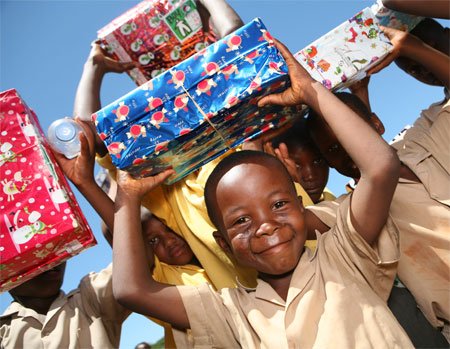 ‘’Arbre de Noel’’ : Un élan de solidarité pour les plus vulnérables pendant les fêtes de fin d’année 2