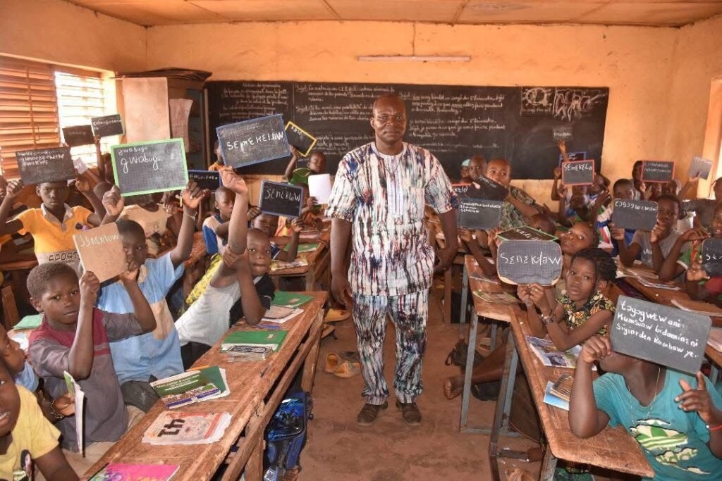 Burkina : 8 langues nationales intégrées dans l'enseignement scolaire 2