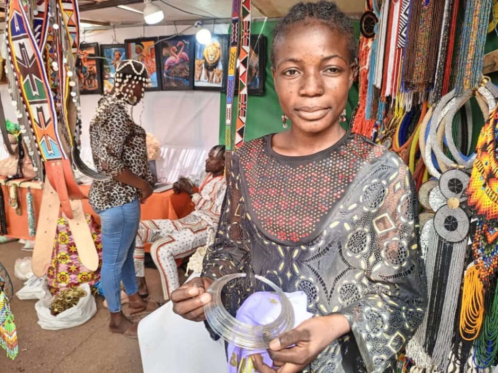 FESPACO 2025 : Le stand des accessoires ivoirien séduit beaucoup de festivaliers 7