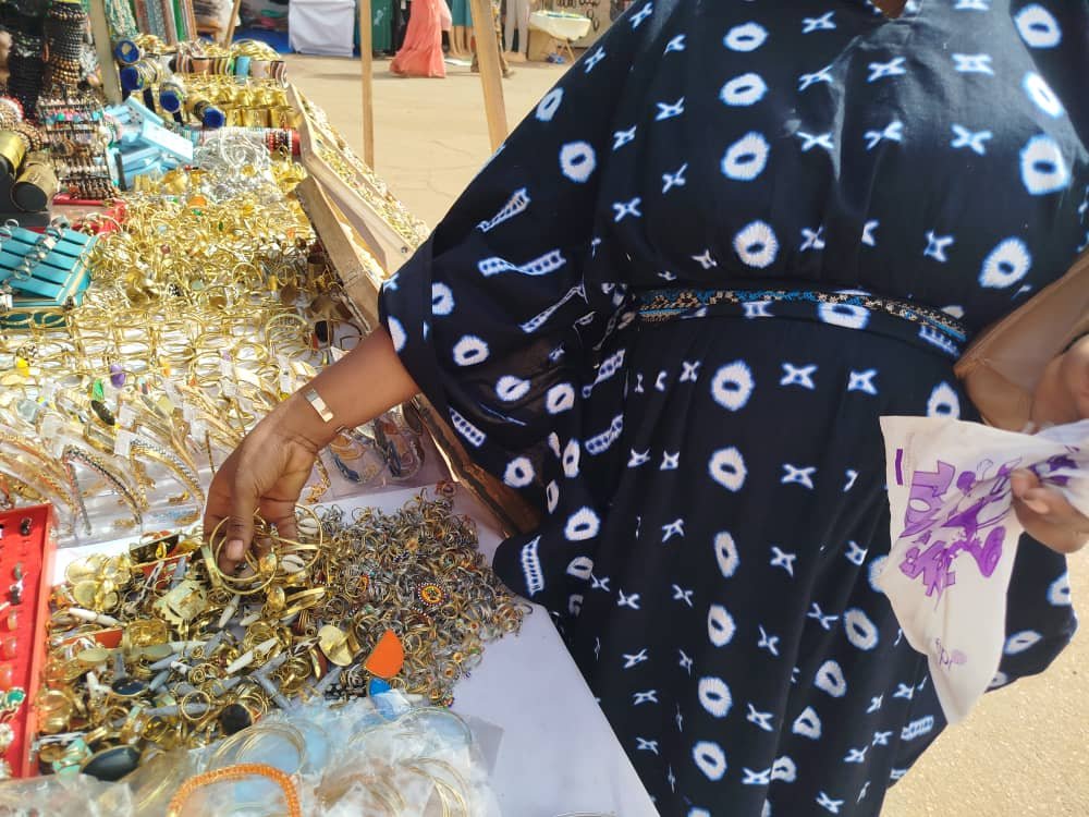 FESPACO 2025 : Le stand des accessoires ivoirien séduit beaucoup de festivaliers 5