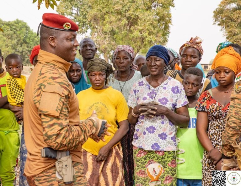 Journée internationale de la Femme 2025 : Visite surprise du Chef de l’État aux productrices de légumes à Zongo 9