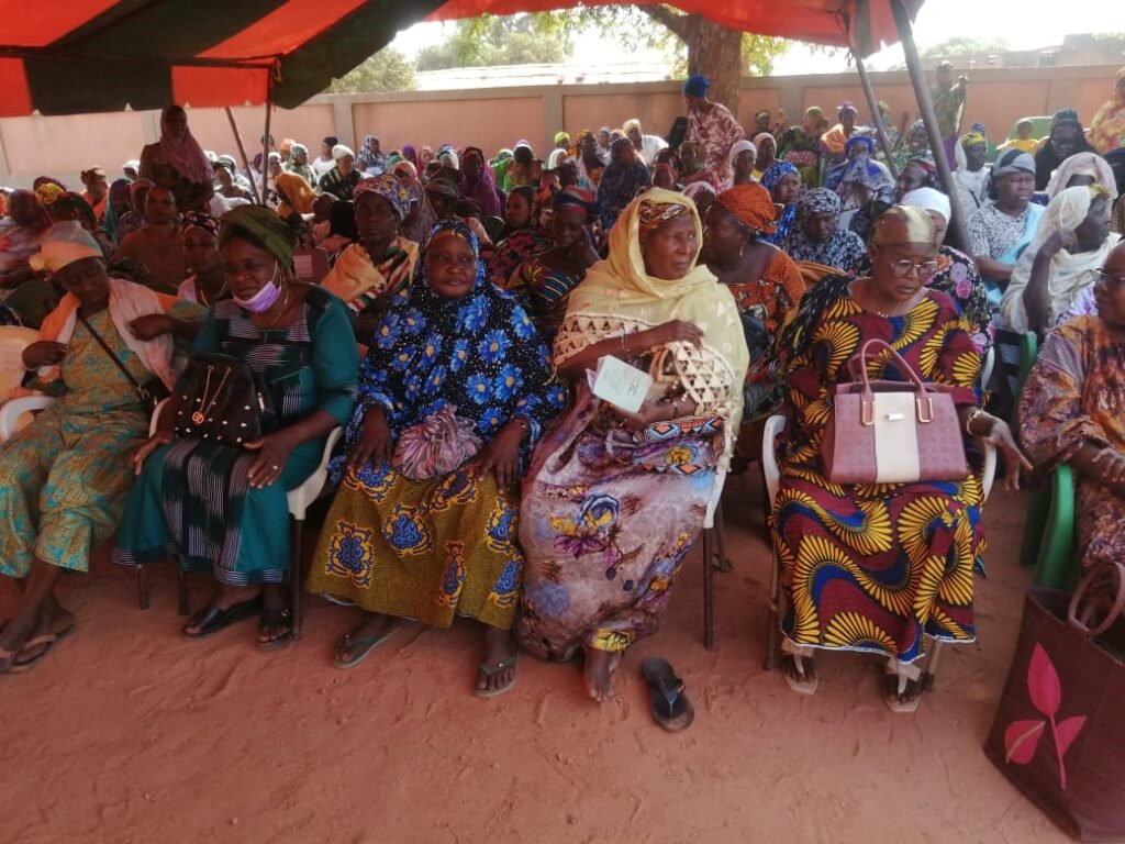 Bobo-Dioulasso : Le Collectif Femmes et Solidarités célèbre le 8 mars par une action sanitaire 3